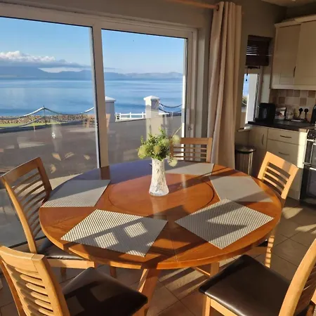 Apartment Cliff Side And Sea View