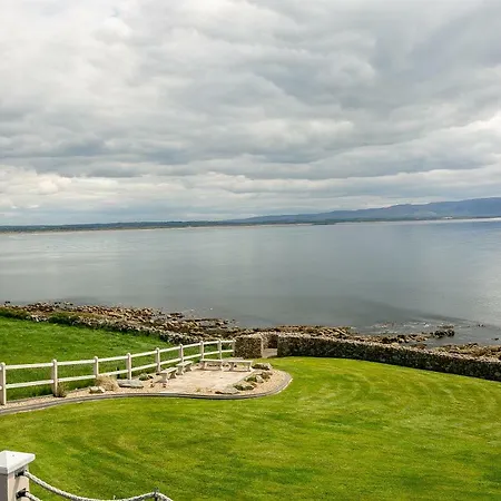 Cliff Side And Sea View Apartman
