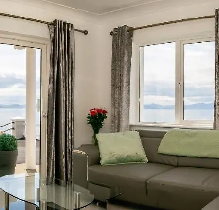 Cliff Side And Sea View Apartment
