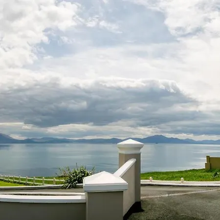 Apartment Cliff Side And Sea View