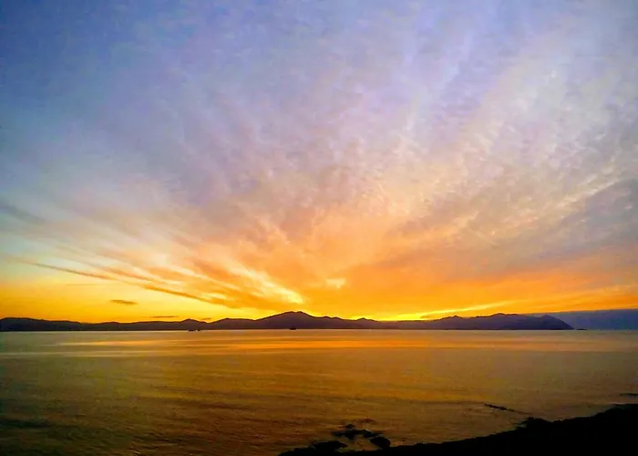 Cliff Side And Sea View Apartment